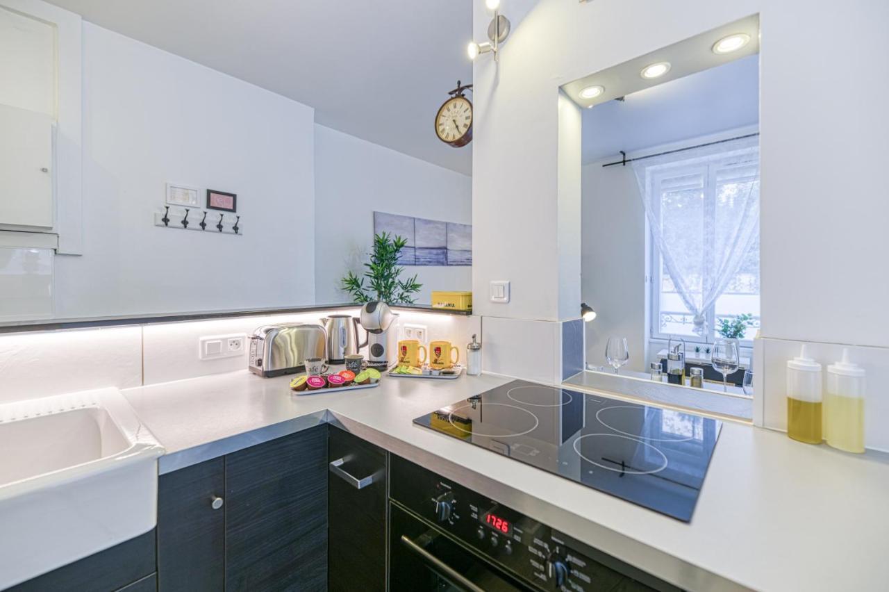 Boss Gare Confort Netflix Climatisation Portable Cours Jean Jaures & Marche Local Appartement